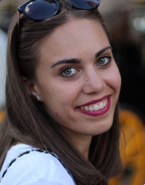 Ana María Martínez