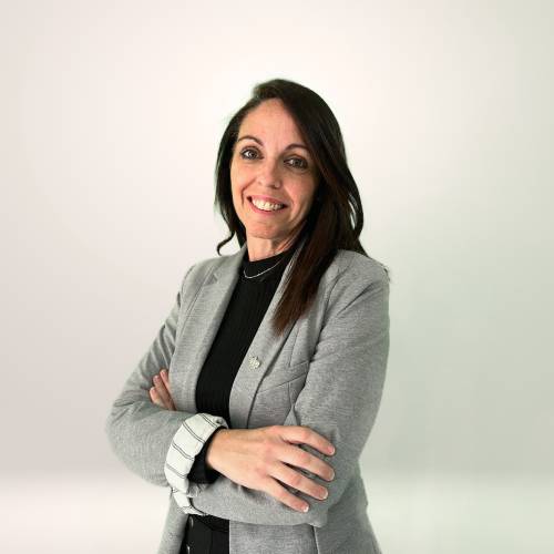 Carmen Lobato Profile